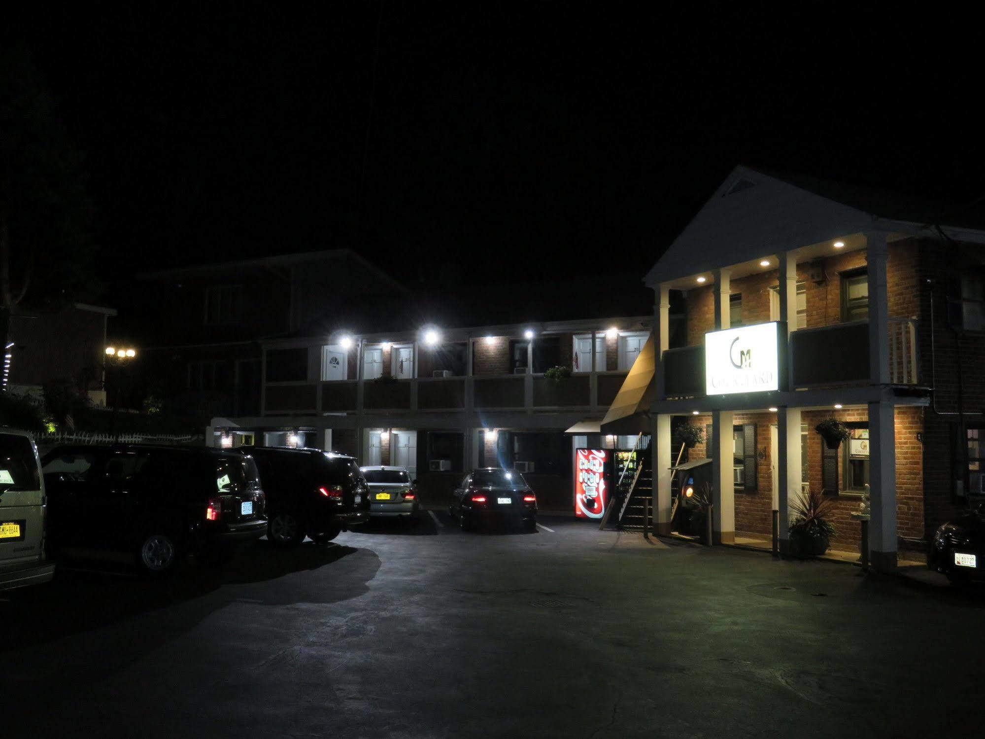 Central Motel Courtyard White Plains Esterno foto