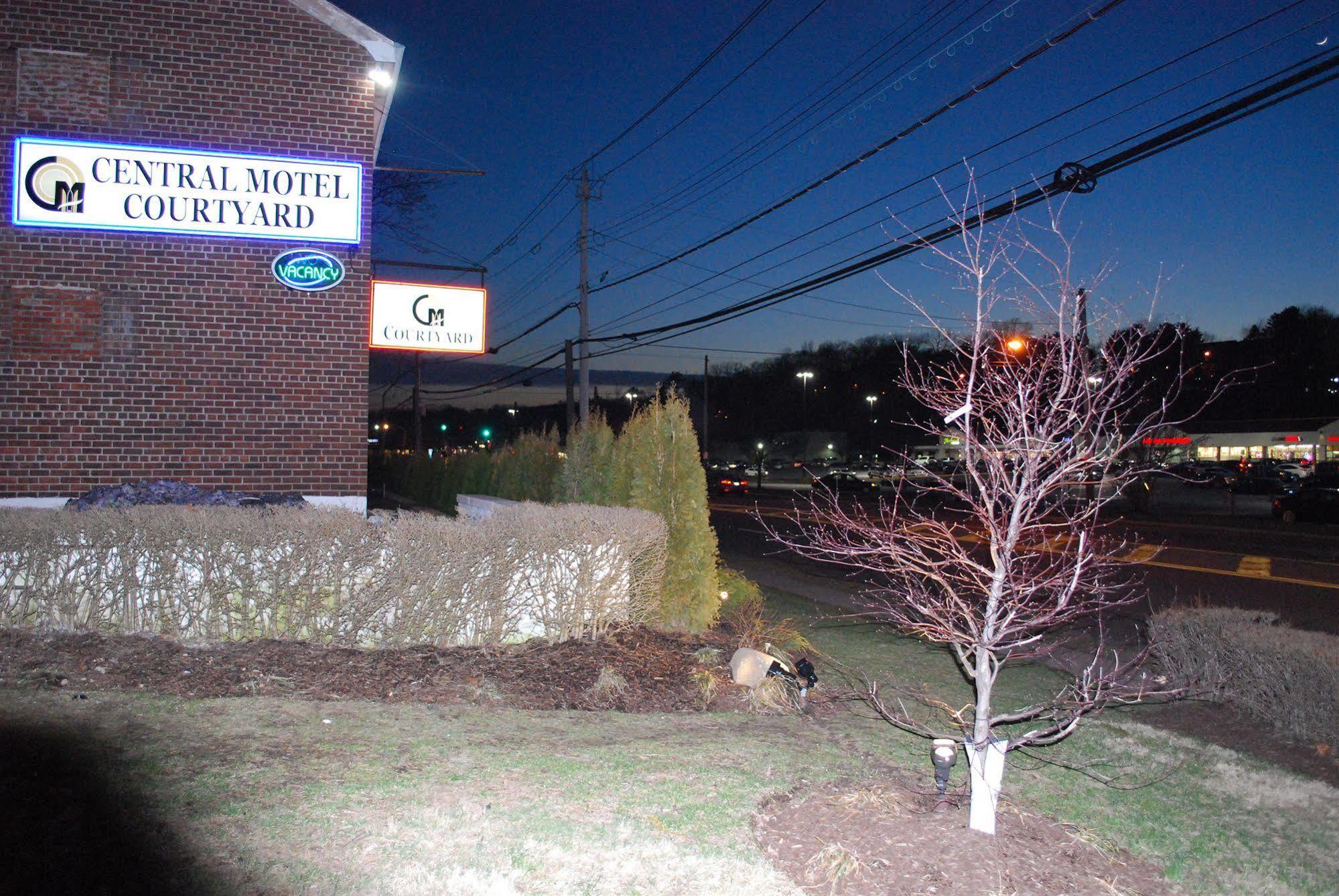 Central Motel Courtyard White Plains Esterno foto